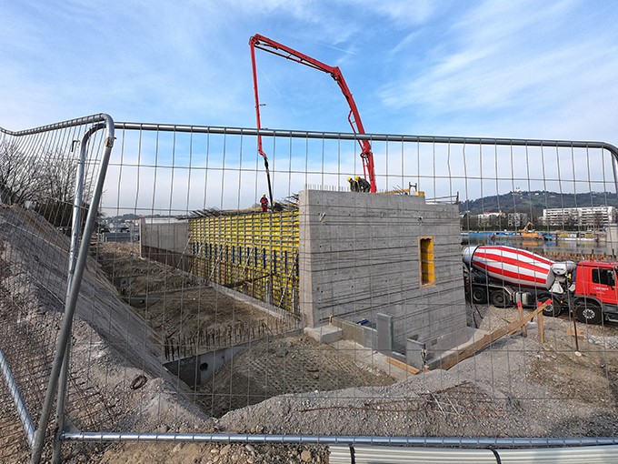 Das Linzer Widerlager wächst.