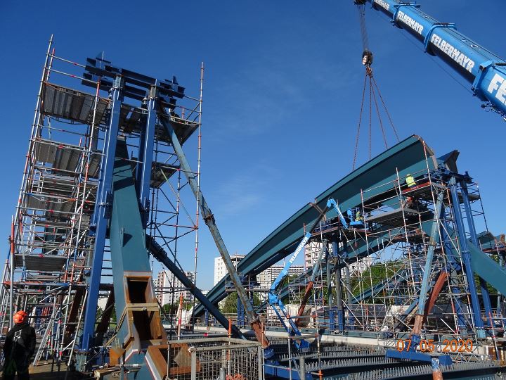 Teile der Brückenbögen