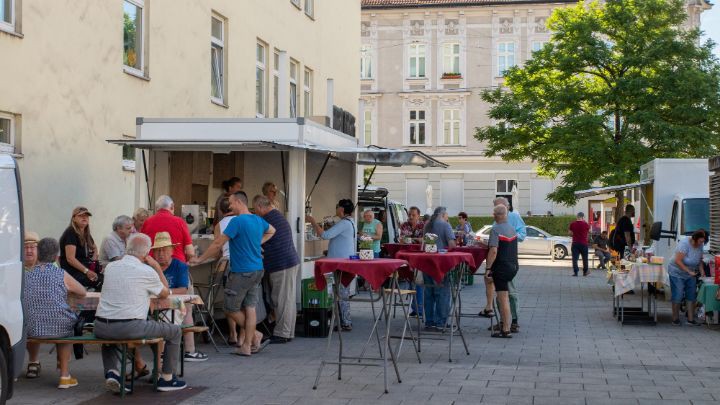 Übersicht der Stände am Markt auf der Wienerstraße